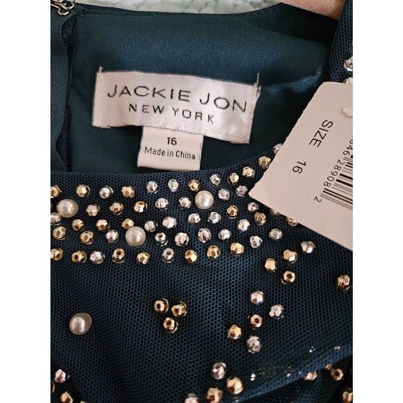 Jackie Jon New York spruce colored short sleeved special occasion dress. Size 16 - Picture 7 of 8